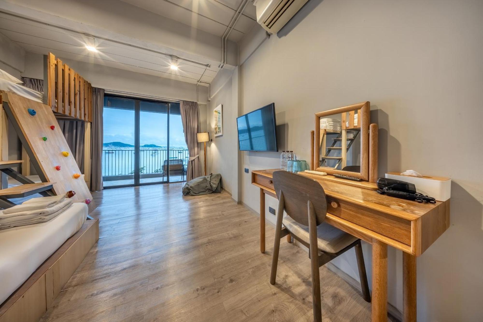 Shin Arch39 Phuket Beach Front - Sha Plus Chalong Ngoại thất bức ảnh