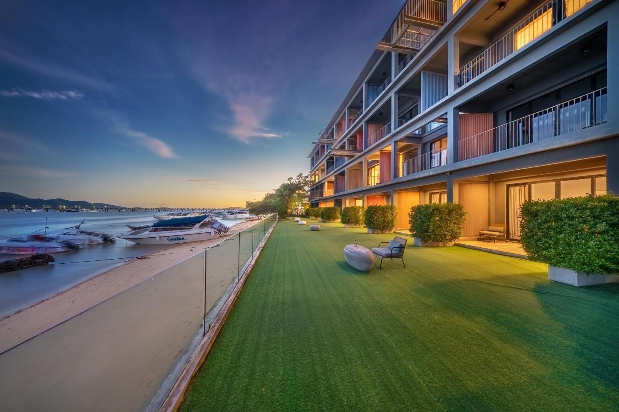 Shin Arch39 Phuket Beach Front - Sha Plus Chalong Ngoại thất bức ảnh