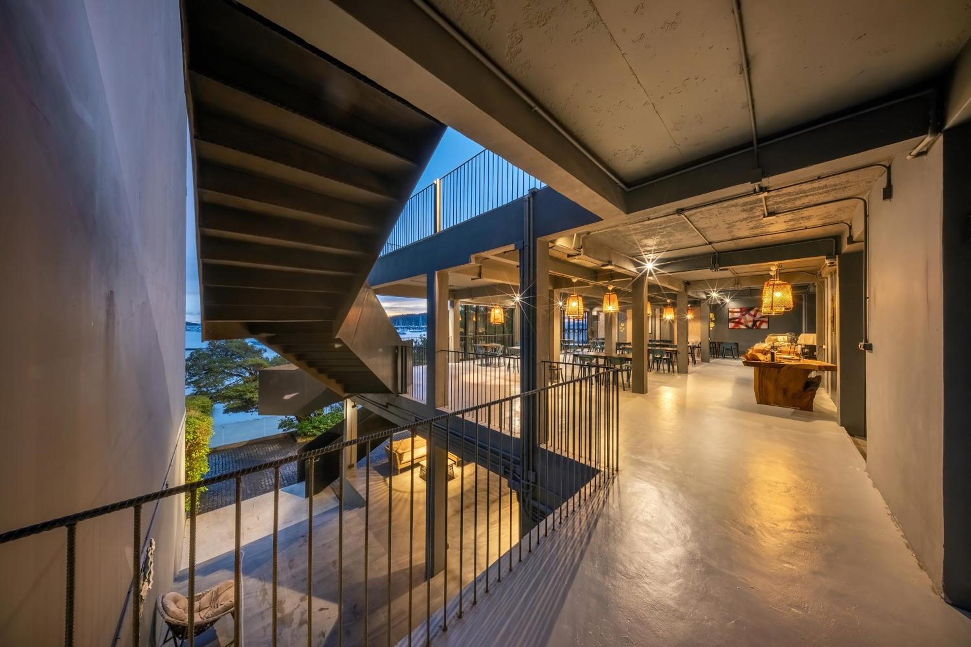 Shin Arch39 Phuket Beach Front - Sha Plus Chalong Ngoại thất bức ảnh