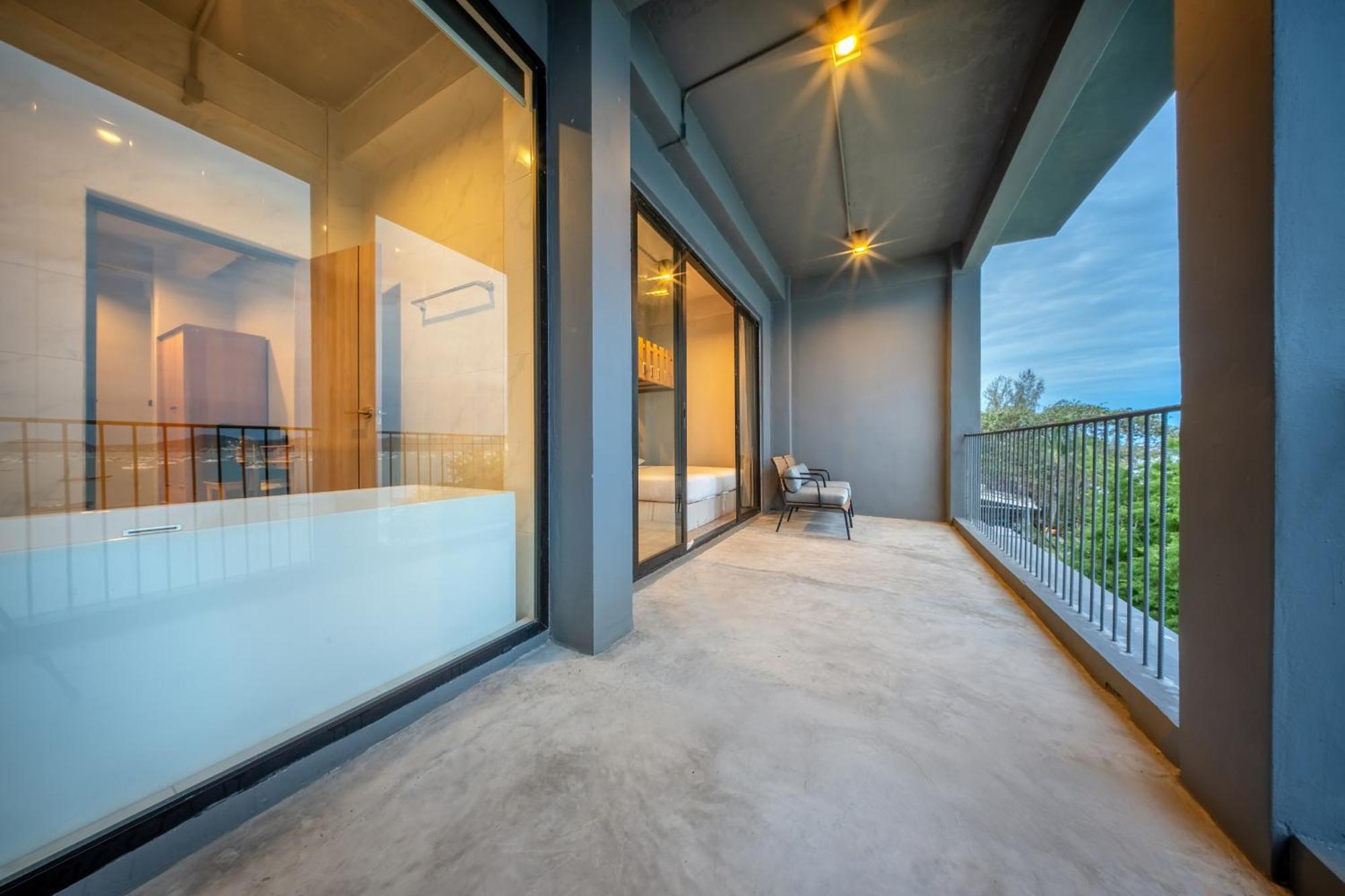 Shin Arch39 Phuket Beach Front - Sha Plus Chalong Ngoại thất bức ảnh