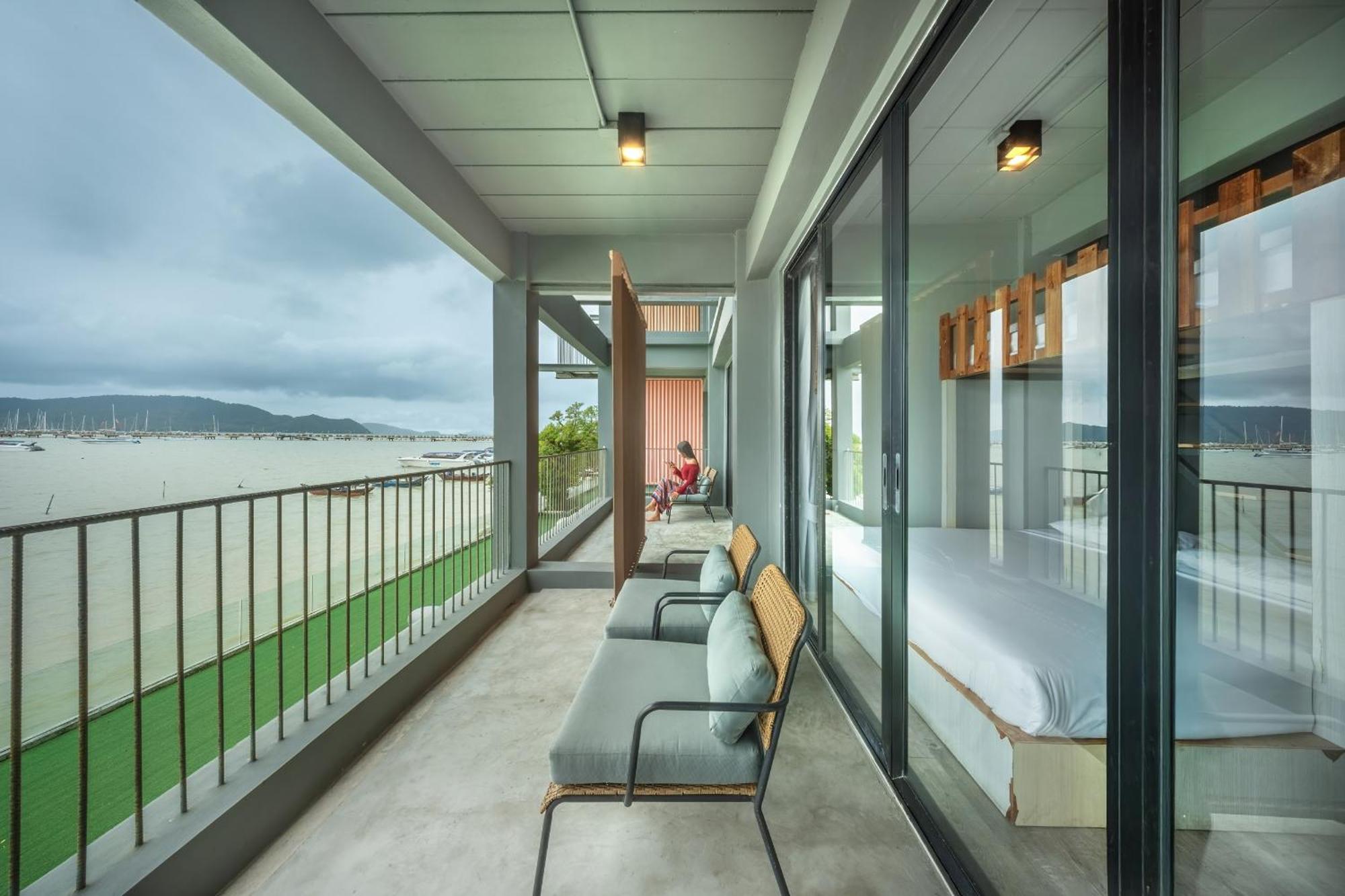 Shin Arch39 Phuket Beach Front - Sha Plus Chalong Ngoại thất bức ảnh