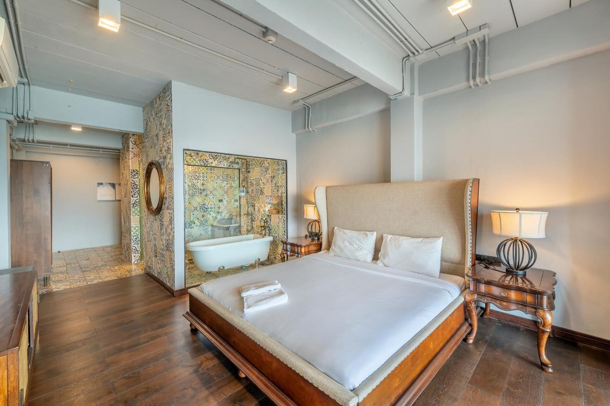 Shin Arch39 Phuket Beach Front - Sha Plus Chalong Ngoại thất bức ảnh